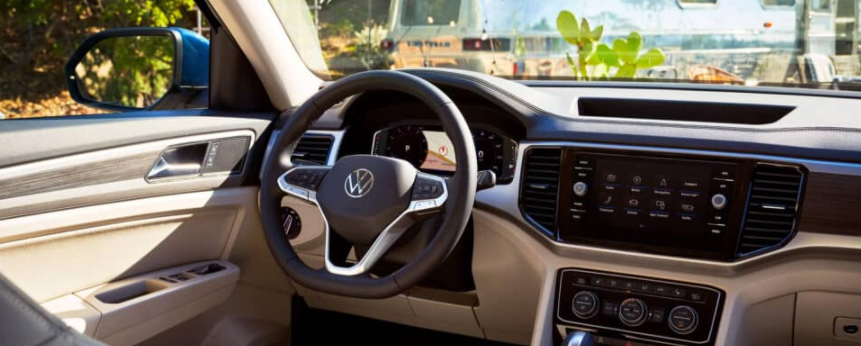 2023 Volkswagen Atlas Premium R-Line Interior