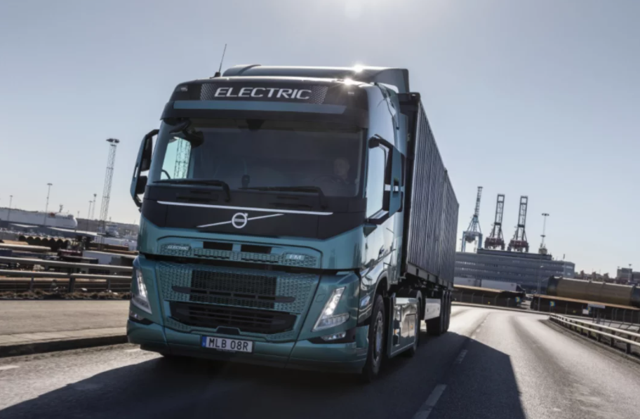 2023 Volvo Trucks Korea All-Electric Truck Review